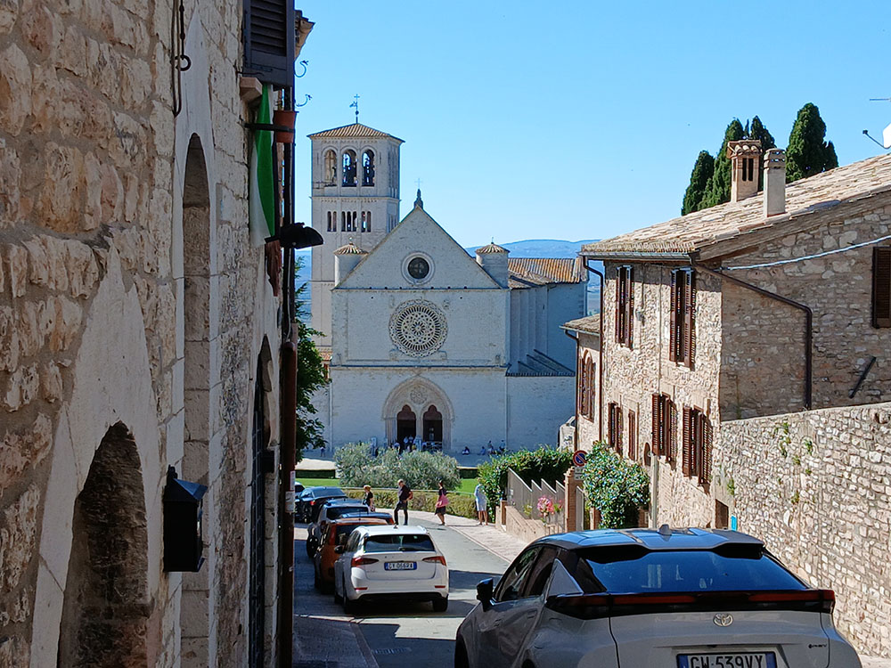 20250918_153428 Blick auf die Basilika San Francesco