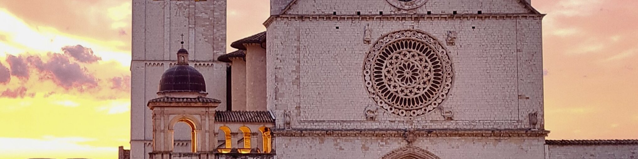 AB64FE89-4841-4B82-9465-21088F6B07D4_1_201_a Basilika San Francesco im Abendlicht
