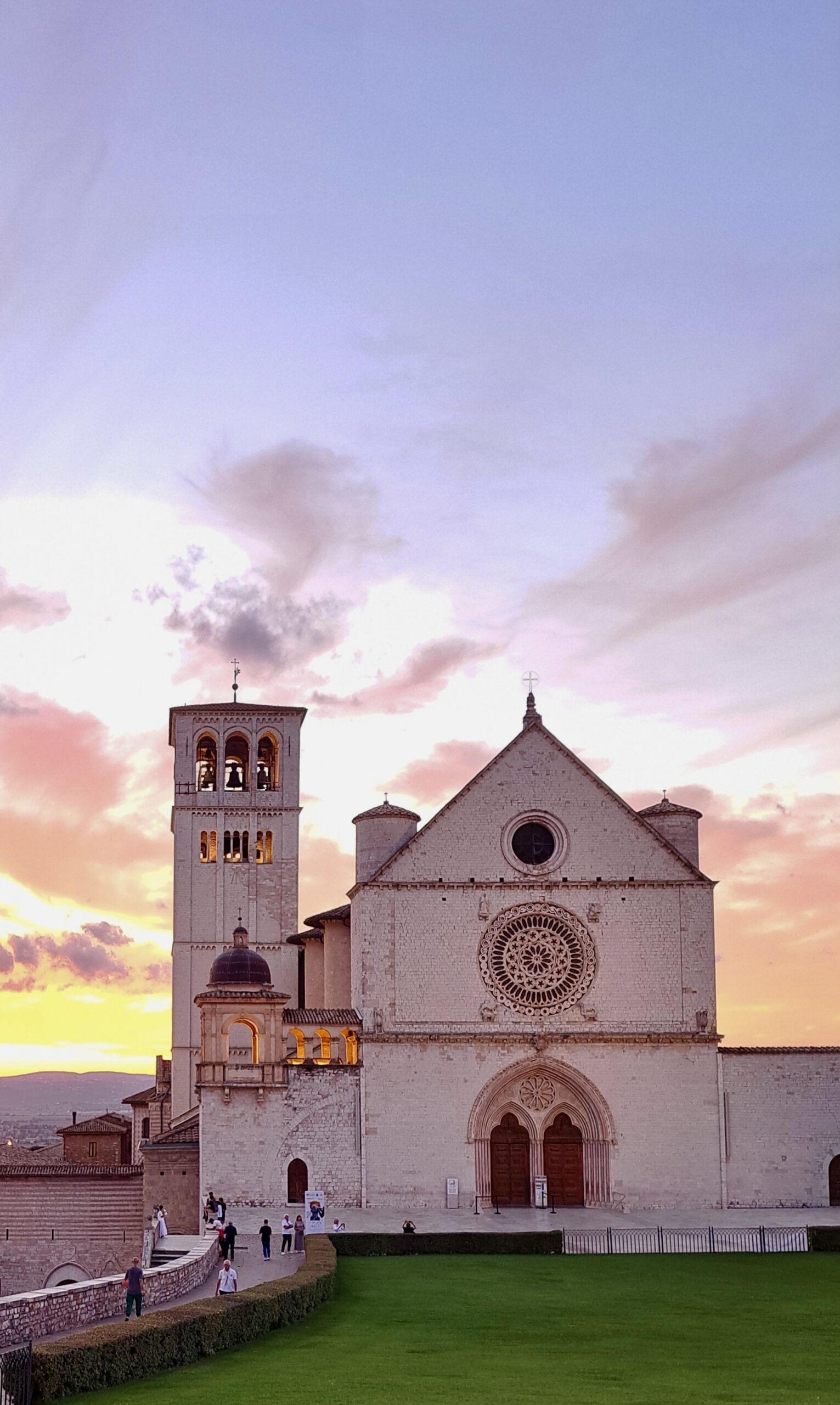 Basilika San Francesco im Abendlicht